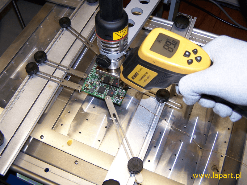 pomiar temperatury w trakcie lutowania